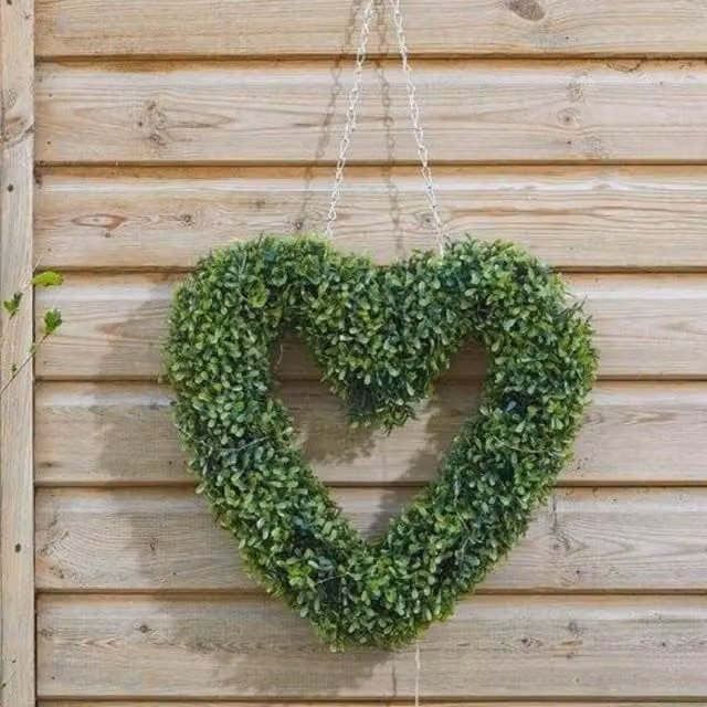 Marco Paul Large Artificial Green Heart Wreath – 1