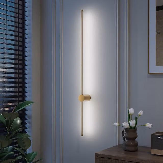Livingandhome Gold 360 Degree Rotatable Linear LED Wall Light, Cool White, W: 100 cm