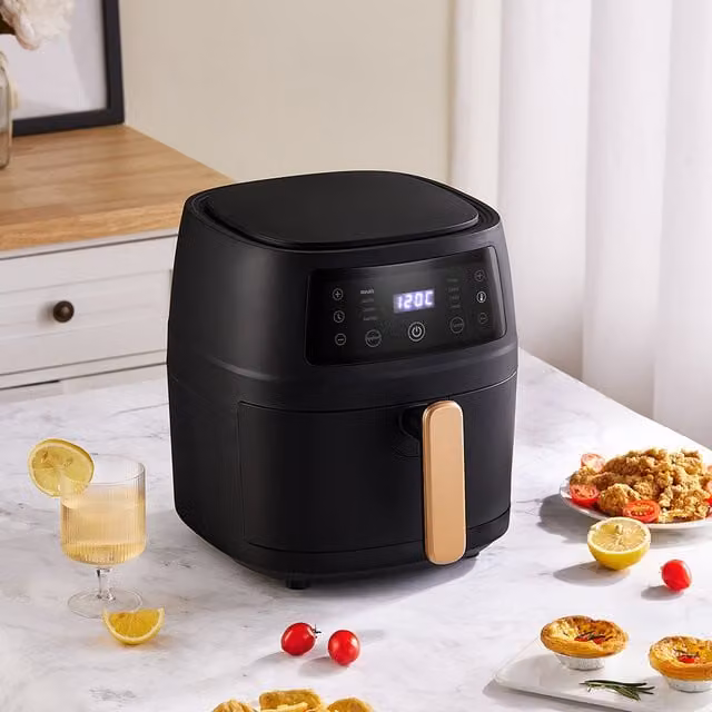 Livingandhome 5L Family Size Hot Air Fryer with Digital Display and Timer, Black