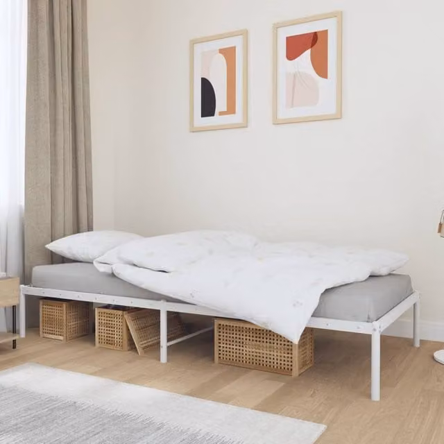 Berkfield Home Classic Metal Bed Frame, White, W/D/H: 90 x 200 cm – 1