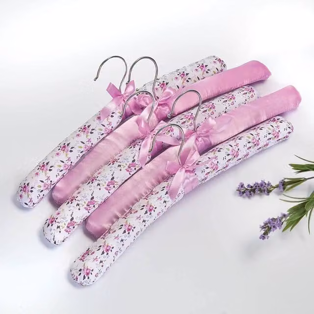 Clarsen Set of 5 Rose and Lavender Scented Padded Fabric Clothes Hangers in Pink