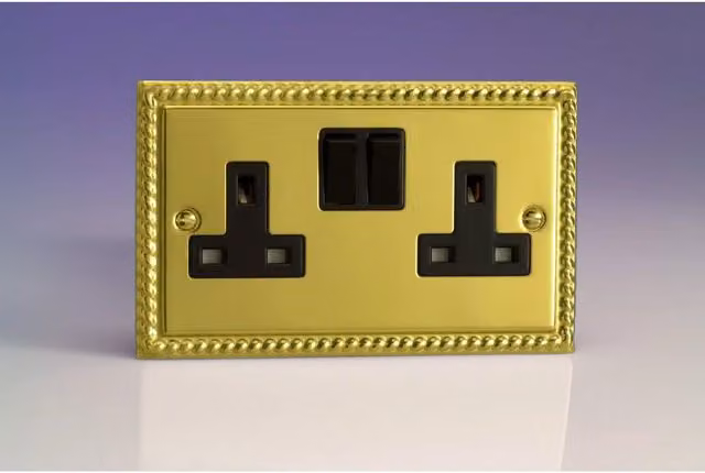 Varilight 2-Gang 13 Amp Flush Switched Socket in Georgian Brass and Black, W: 95 mm, H: 155 mm, D: 31 mm – 5