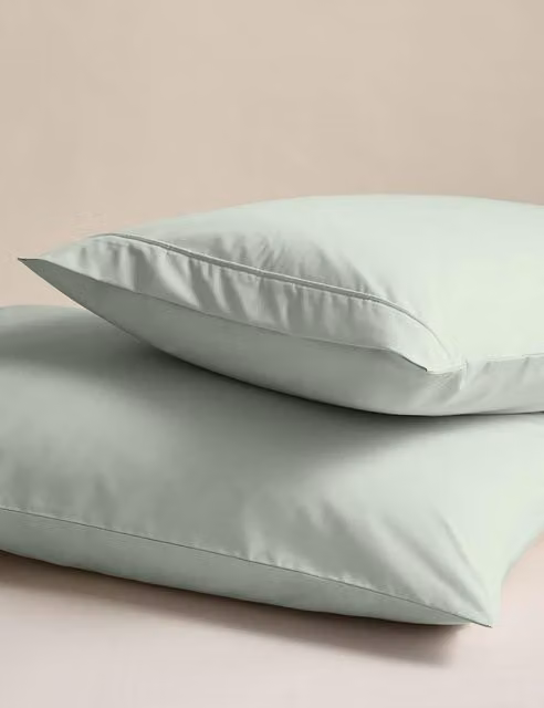 M&S 2 Pack Egyptian Cotton 230 Thread Count Percale Pillowcases in Green