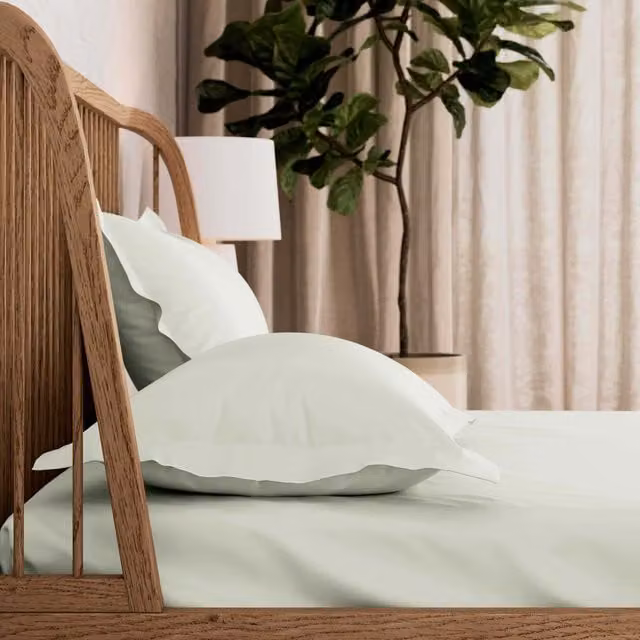 Bedeck 500 Thread Count Mako Satin Cotton Super Kingsize Fitted Sheet, Sage Green, W: 200 cm x L: 200 cm