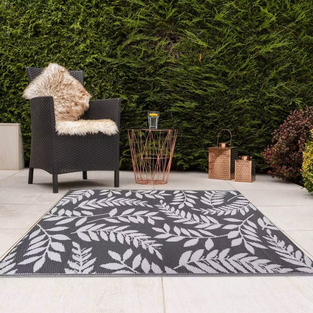 JVL Reversible Small Leaf Floral Outdoor Rug in Grey, W/D/H: 120 x 170 x 0.3 cm – 7