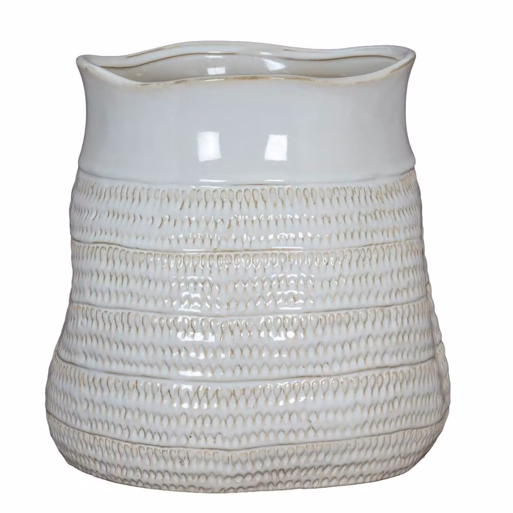 Wyld Haus Saffron Bud Hewn Ceramic Vase in White with Textured Scandi Pattern, H 18.0 cm x W 17.0 cm x D 1.0 cm – 2