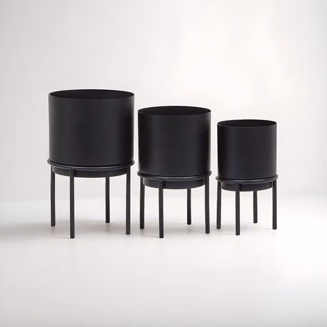 Orsina Avento Set of Three Black Metal Tabletop Planters – 1