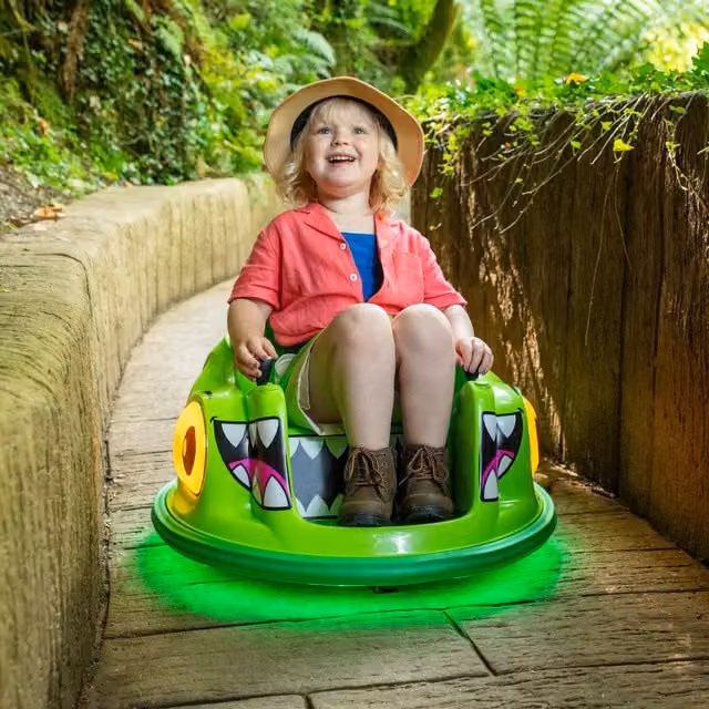 Xootz Dinosaur Bumper Car Kids Electric Ride-On with Light and Sound, Green