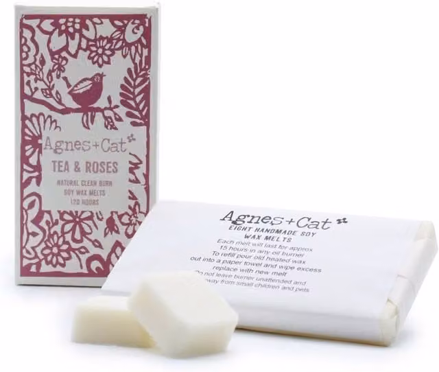 Agnes + Cat Tea & Roses Soy Wax Melts, Box of 8, White – 1