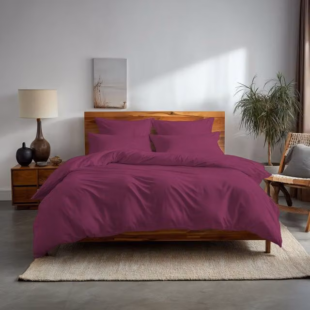 Home Sweet Home UK Plain Dyed Polycotton Duvet Cover and Pillowcase Set in Pink, Super King Size