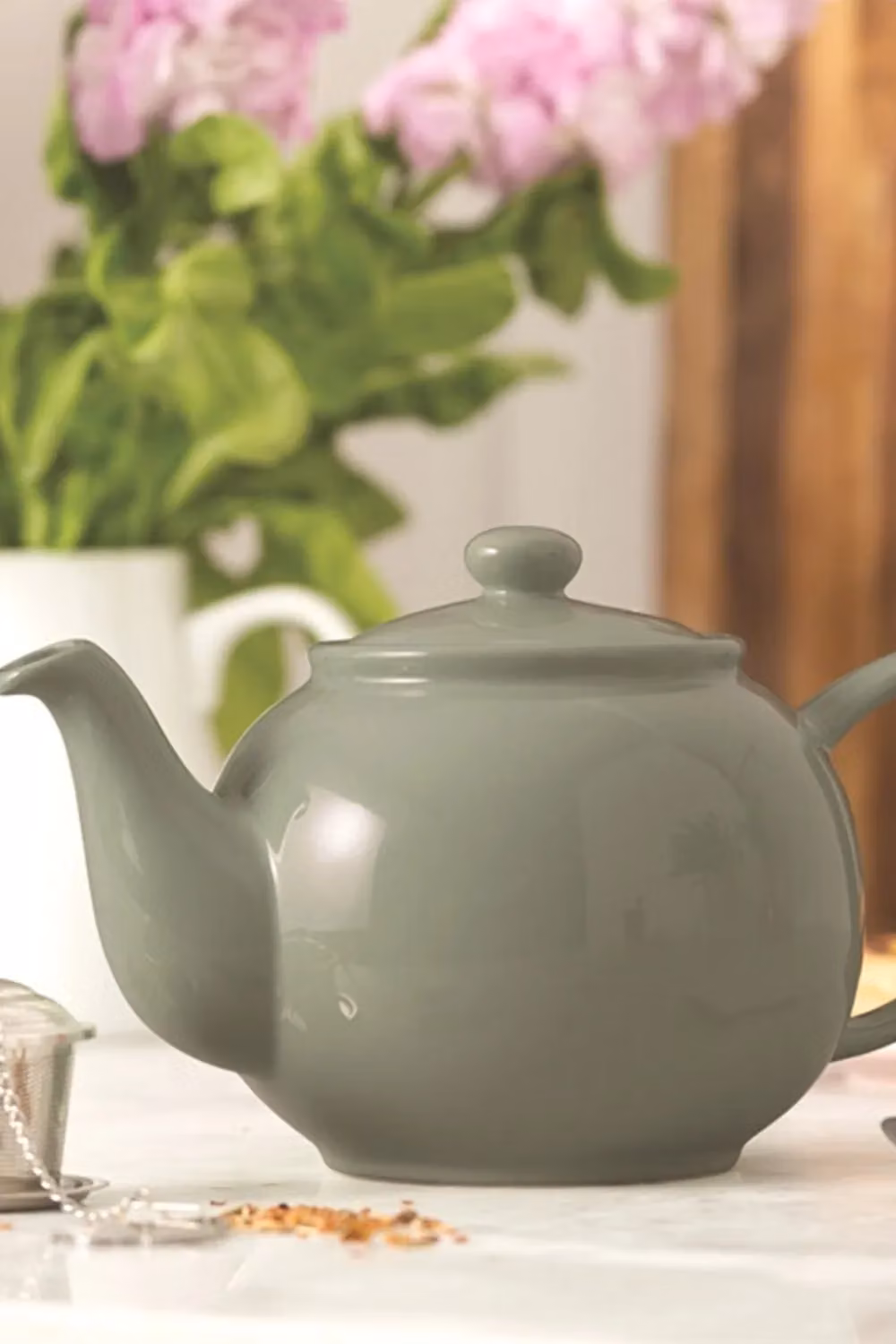 Rayware Kensington Betty Shape Sage Green Ceramic Teapot, 1.1 l – 2