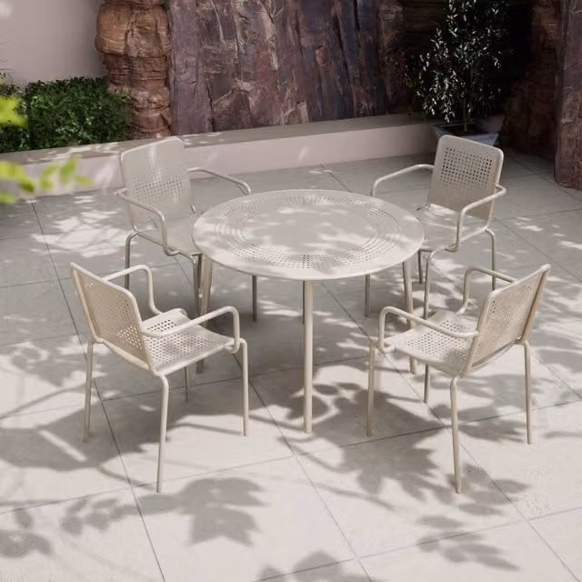 Royalcraft Porto 4 Seater Dining Set in Cashmere Beige with Galvanised Steel – 1