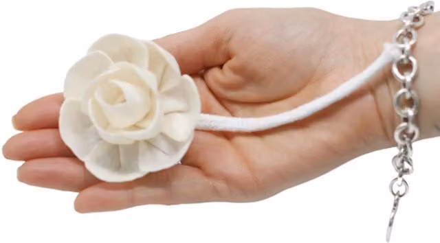 KDMK Natural Hanging Diffuser Flowers Small Lotus in Beige, White and Silver
