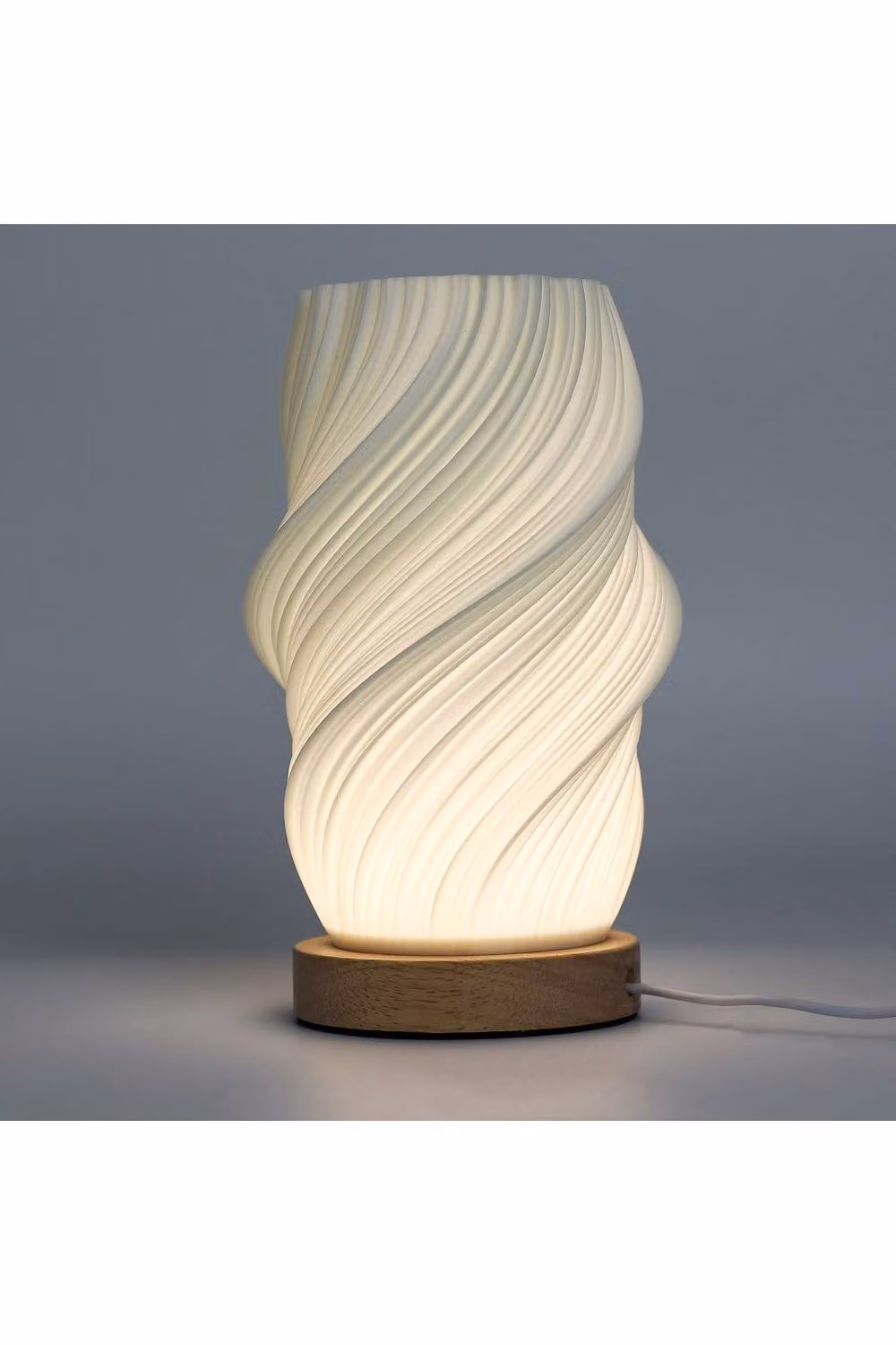 KDMD Cloud Twisted USB Tabletop Lamp in White and Wood with Warm White Light – 2