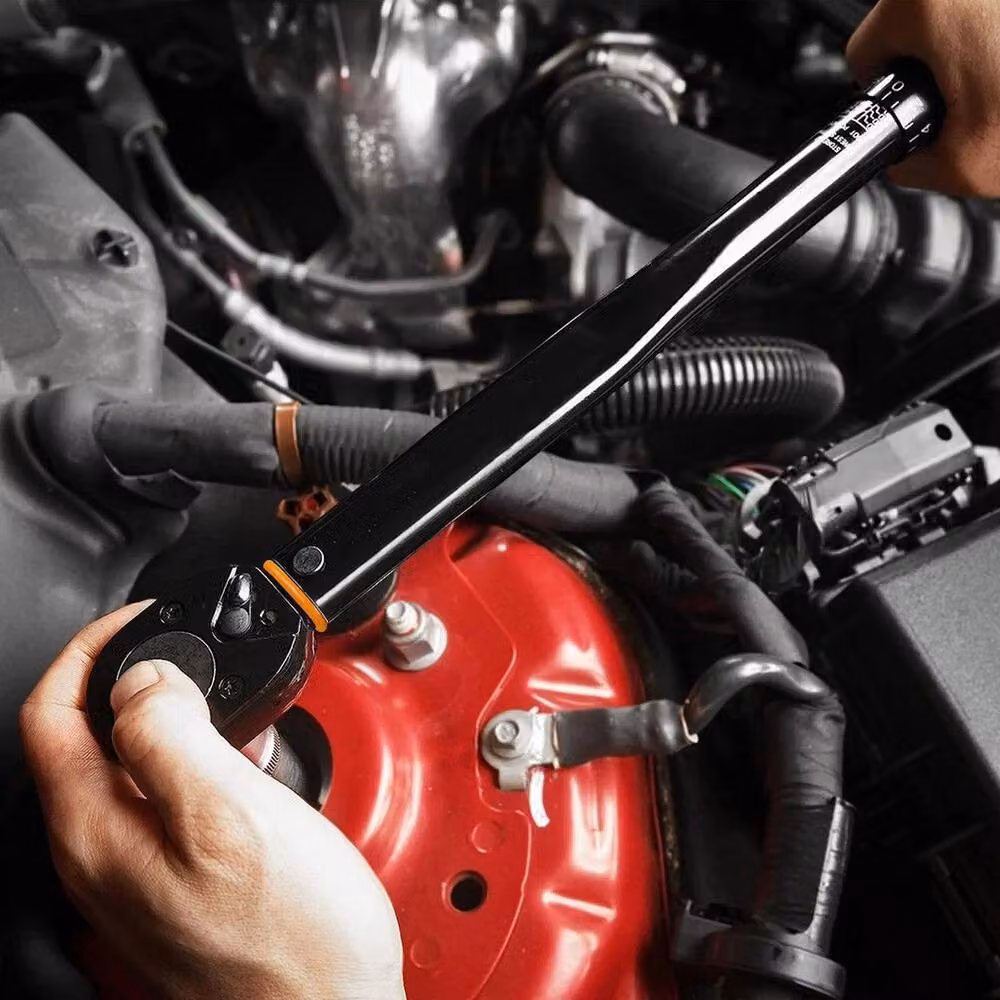 NESTLUNE Calibrated 1/4" and 3/8" Square Drive Ratchet Torque Wrench in Black – 4