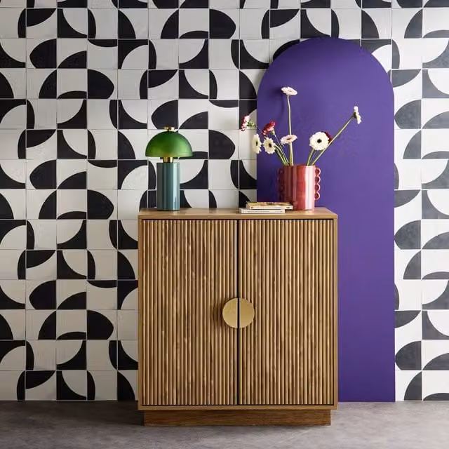 Sweekeeth Exotic 2-Door Sideboard in Brown and Gold, W: 80 cm, H: 85 cm, D: 40 cm