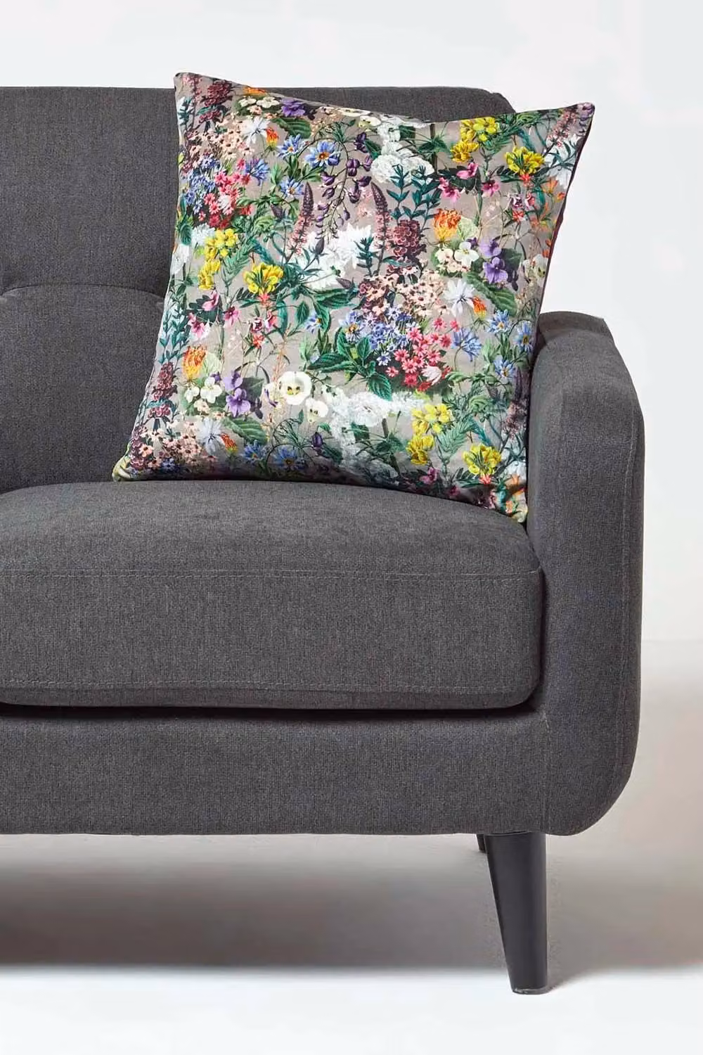 Homescapes Reversible Velvet Floral Cushion in Purple and Yellow Green, W/D/H: 46 x 46 x 46 cm – 2