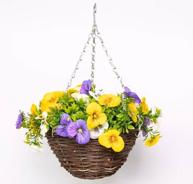 Primrose Artificial Pansy Flowers in a Rattan Hanging Basket, Yellow, Purple and White, Diameter: 25 cm – 1