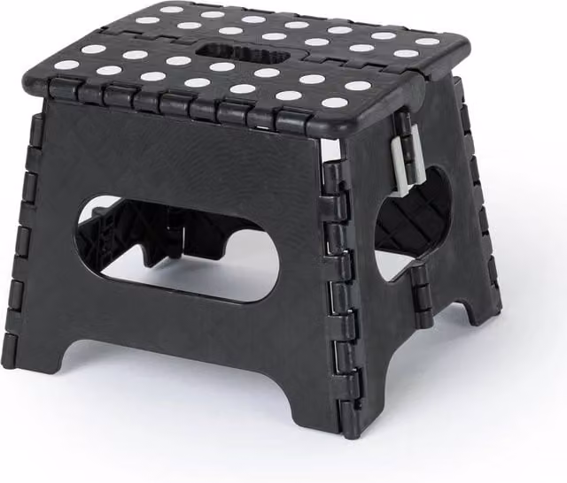 NESTLUNE Foldable Plastic Step Stool, Black – 1