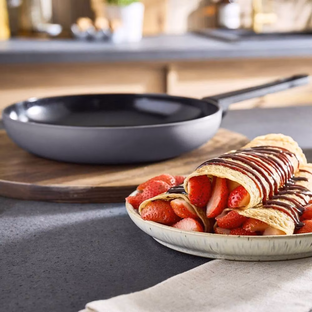 Morphy Richards Grey Aluminium Frying Pan with Ceramic Coating, Diameter: 24 cm – 11
