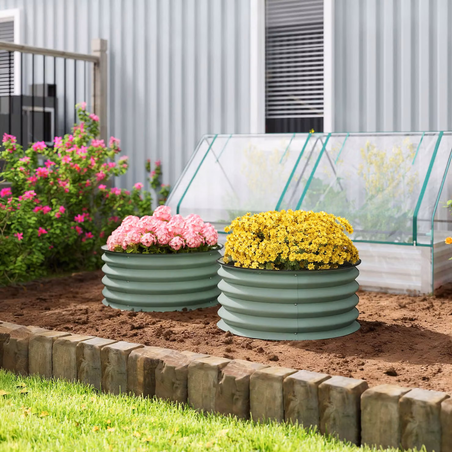 Outsunny Set of 2 Green Metal Raised Garden Bed Planter Boxes with Safety Edging – 2