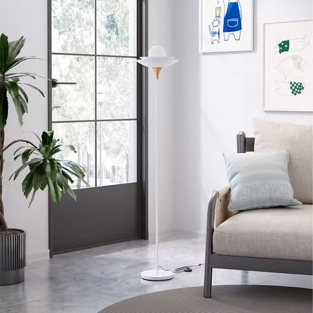 Komore White and Wood Wine Glass-Shaped Single Light Floor Lamp