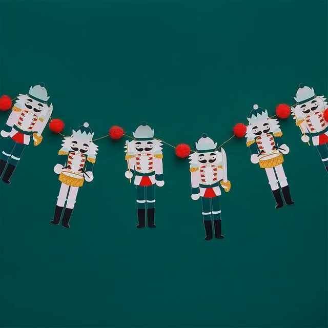 Club Green Nutcracker Pom Pom Card Party Garland, Green and Multicolour, 2m – 1