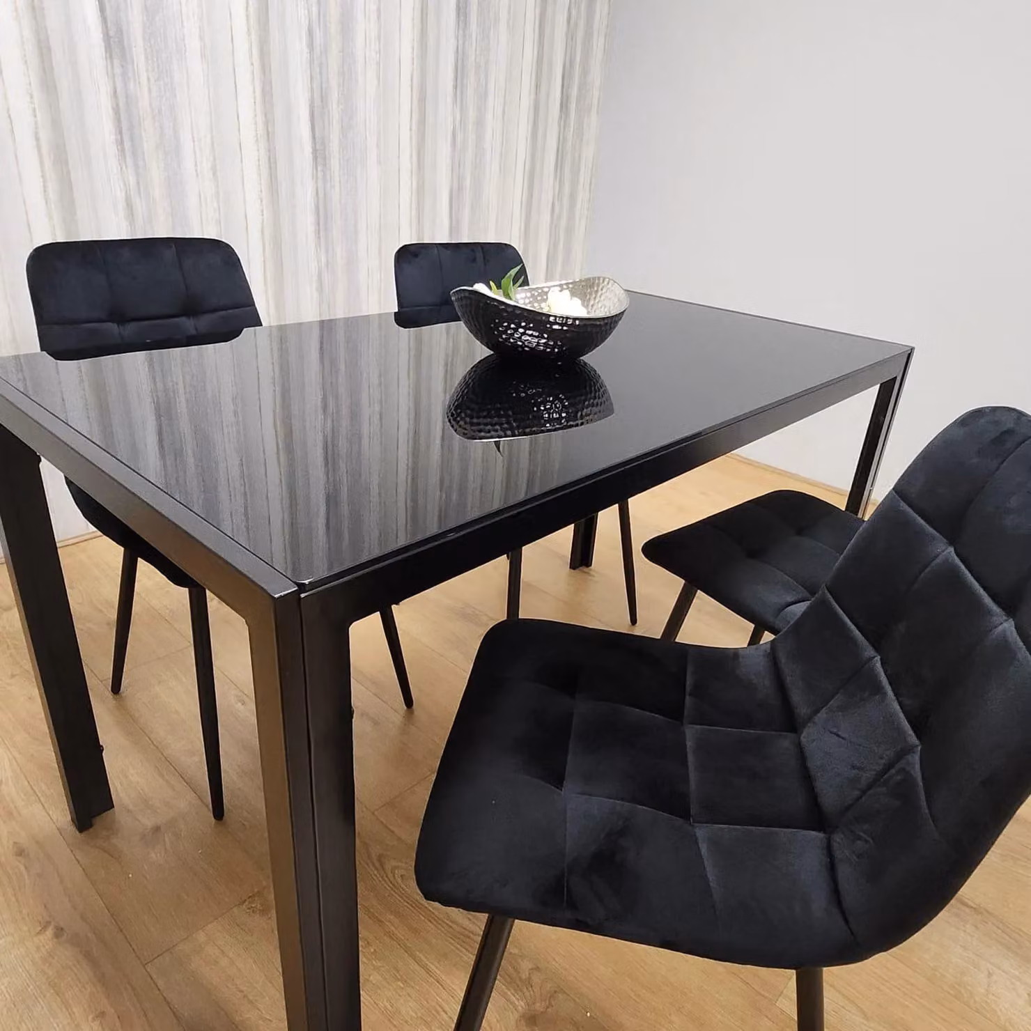 Kosy Koala Black Kitchen Dining Table and 4 Black Tufted Velvet Chairs Set, W/D/H: 120 x 70 x 75 cm – 2