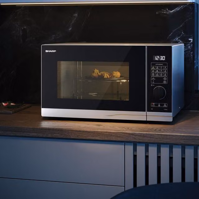 Sharp 25L 900W Grill Microwave in Silver