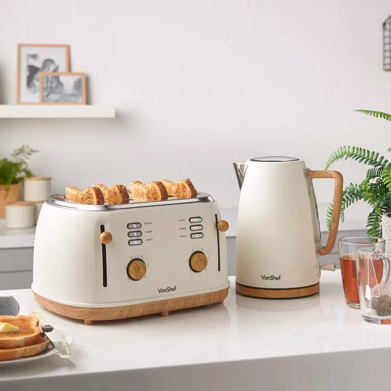 VonShef Fika Cream Rapid Boil 1.7L Kettle and 4 Slice Wide Slot Toaster Set in Beige