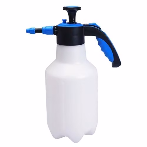 Simply Auto 2L Manual Pressure Sprayer in White