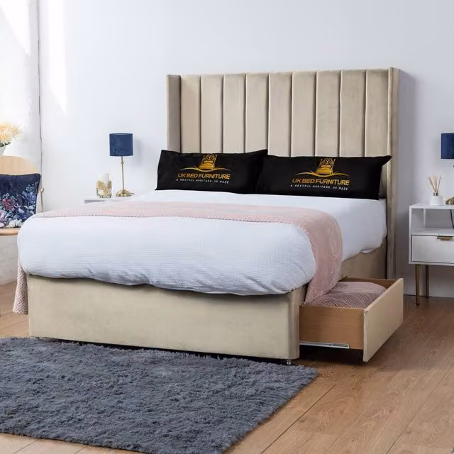 UK Bed Furniture Bella Wingback Divan Bed with 2 Drawers and 54 Inch Headboard in Cream, Double Size (W/D/H: 140 x 200 cm)