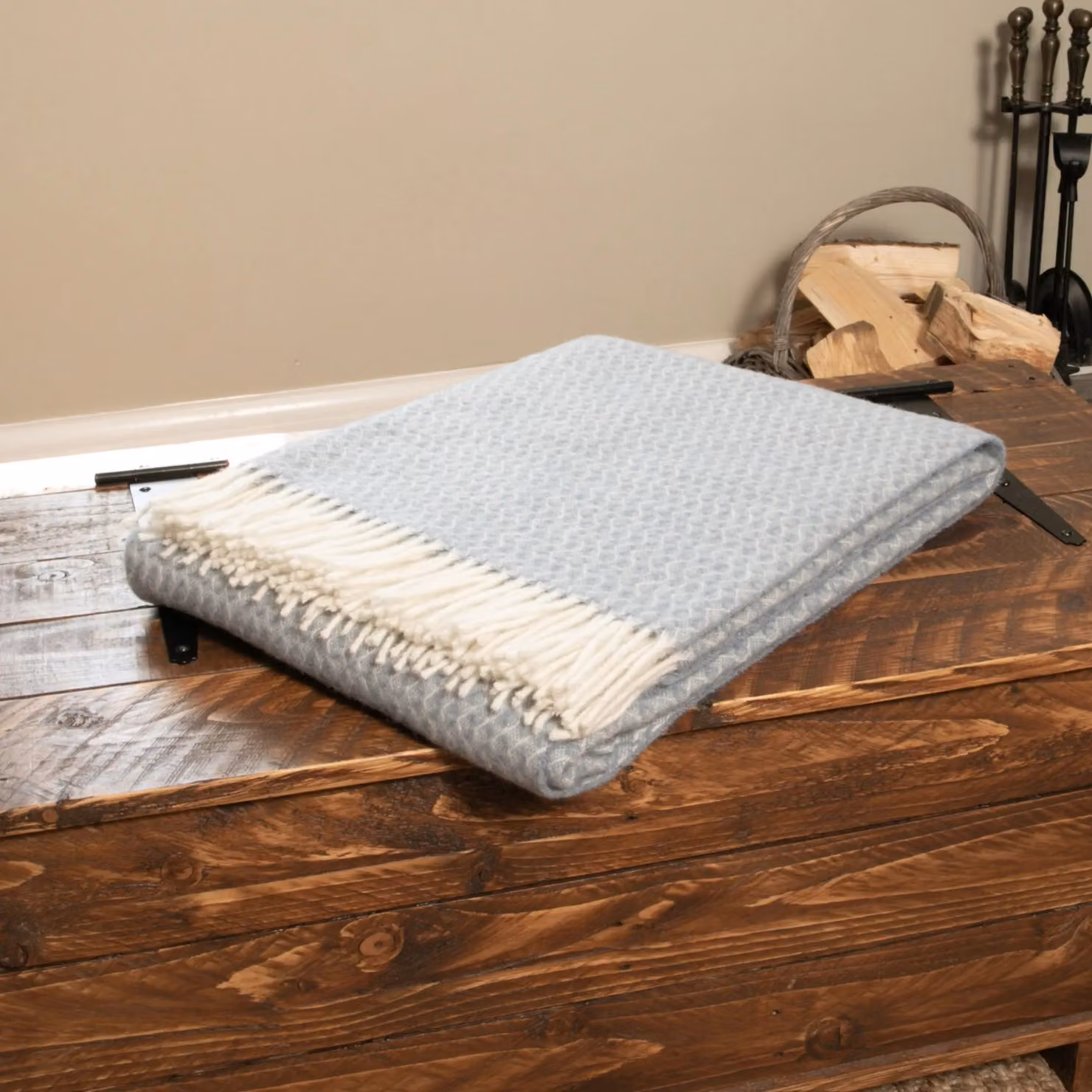 Native Natural Blue Geometric Wool Blanket – 2