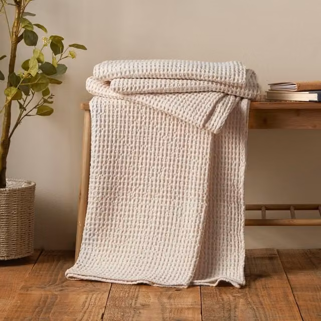Pineapple Elephant Beige Waffle Pique Cotton Throw W: 150 cm, L: 200 cm