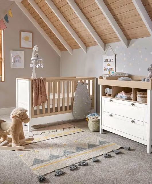 Mamas & Papas Harwell 2 Piece Cotbed Set with Dresser Changer in White
