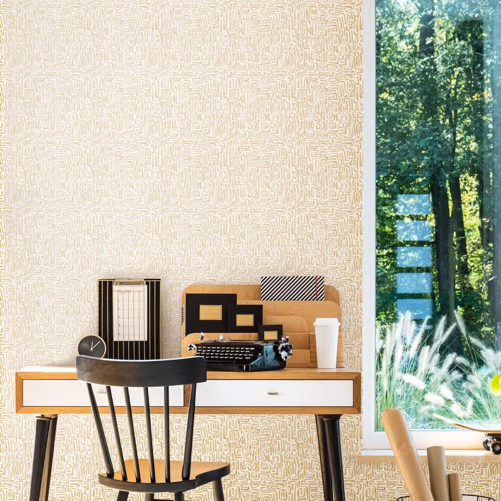 Hoopla Walls Maze Squiggle Soft Straw 10m Wallpaper in Natural Beige and Sand – 2