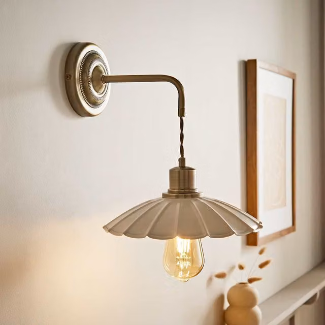 ValueLights Holborn Pair of Adjustable Gold and Beige Scallop Wall Lights