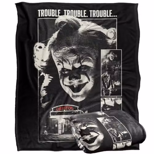 Warner Bros. Welcome To Derry Trouble Super Soft Silky Touch Fleece Throw Blanket, Multicolour, W: 127 cm x L: 152.4 cm – 1