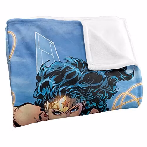 LOGOVISION Wonder Woman Silky Touch Super Soft Fleece Throw Blanket in Blue and White, W/D/H: 152 x 127 cm – 2