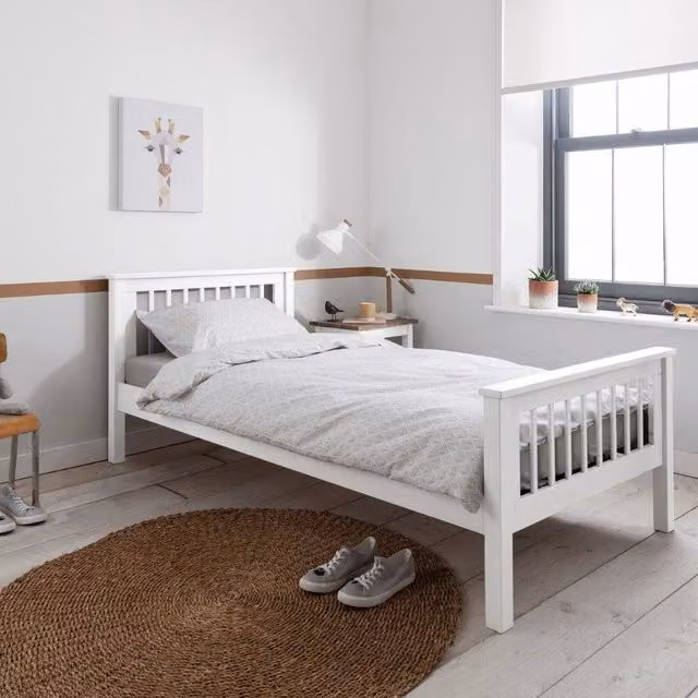 Nöa and Nani Hampshire Single Bed Frame in White Lacquered Solid Pine, W/D/H: 90 x 190 cm