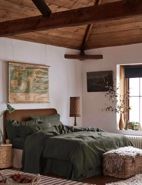 Piglet In Bed Pure Linen Duvet Cover in Green