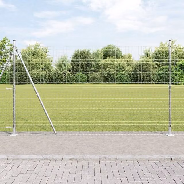 Berkfield Home 7-Piece Galvanised Steel Round Fence Posts with Base Plates in Silver, Height: 88.5 cm, Diameter: 3.2 cm