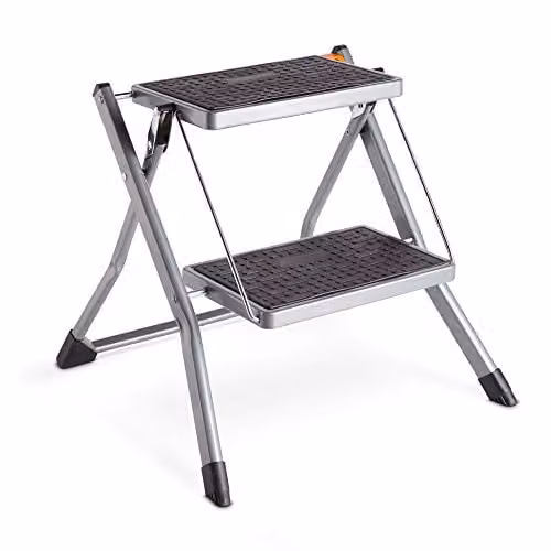 VonHaus 2-Step Foldable Steel Step Ladder with Handle and Anti-Slip Rubber Feet in Grey – 1