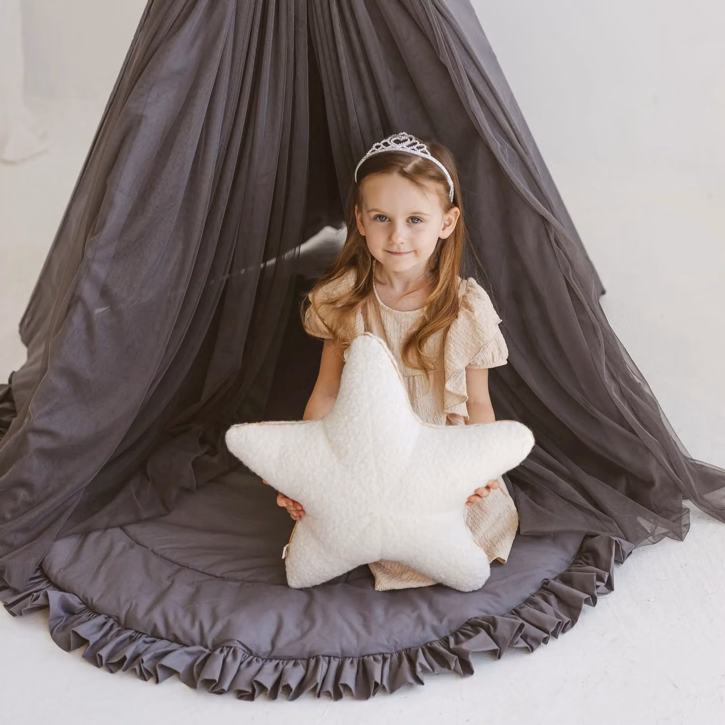 MiniCamp Boucle Starfish Cushion in Ecru Teddy Fabric – 3