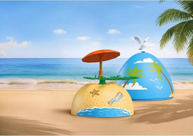 Playmobil Vacation at the Beach Gift Egg in Yellow and Blue