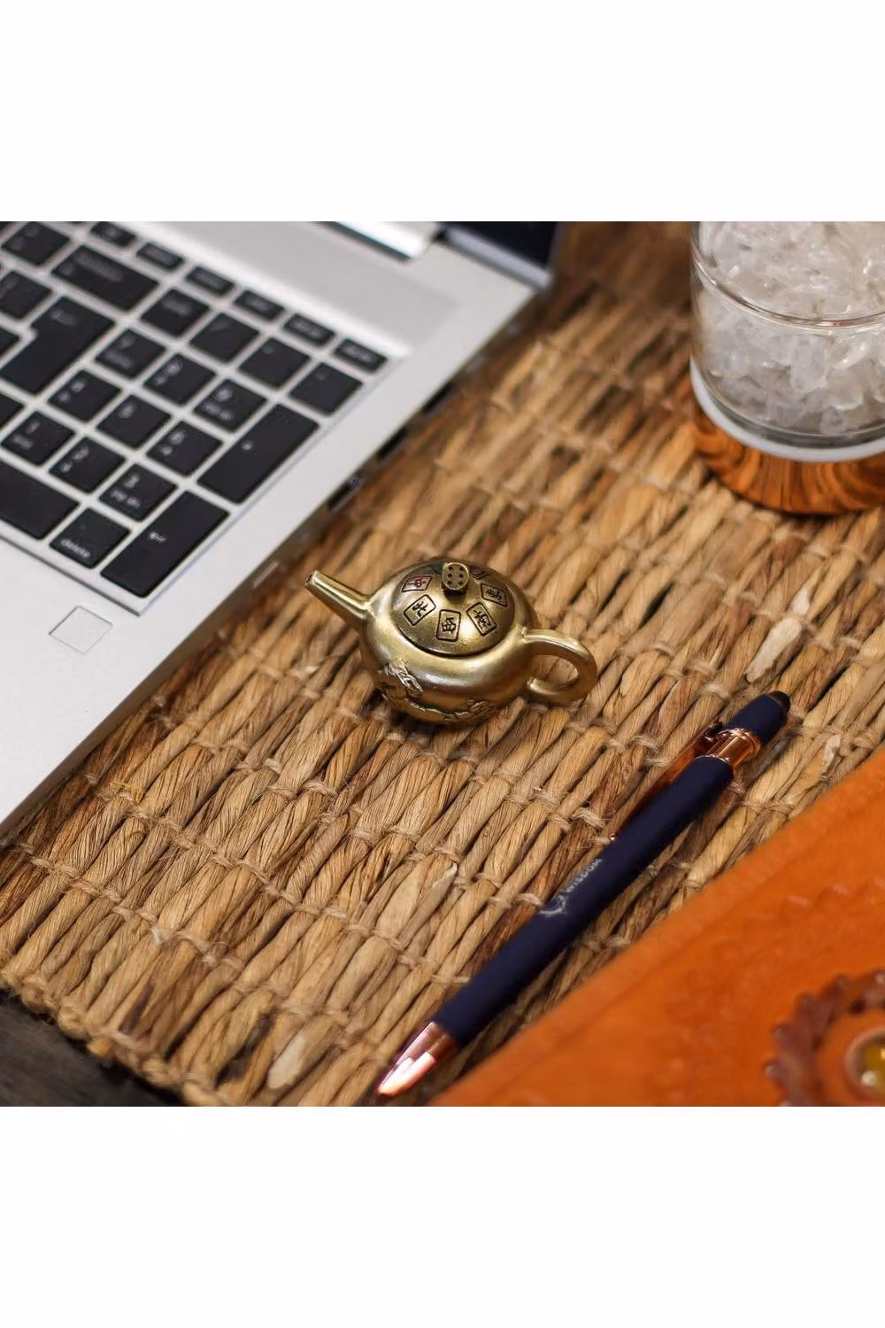 KDMD Feng Shui Fortune Lucky Teapot with Dice Spin and Gold Brass Horse Symbol – 3