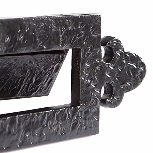 Hammer and Tongs Fleur De Lis Iron Letter Plate in Matt Black, W: 27.0 cm, H: 10.5 cm – 2
