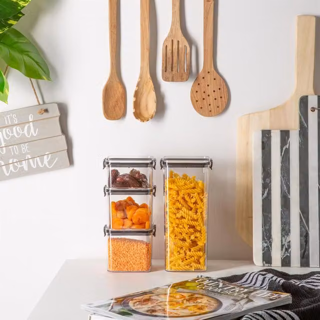 Argon Tableware 4-Piece Airtight and Leakproof Food Storage Container Set in Black and Transparent Plastic