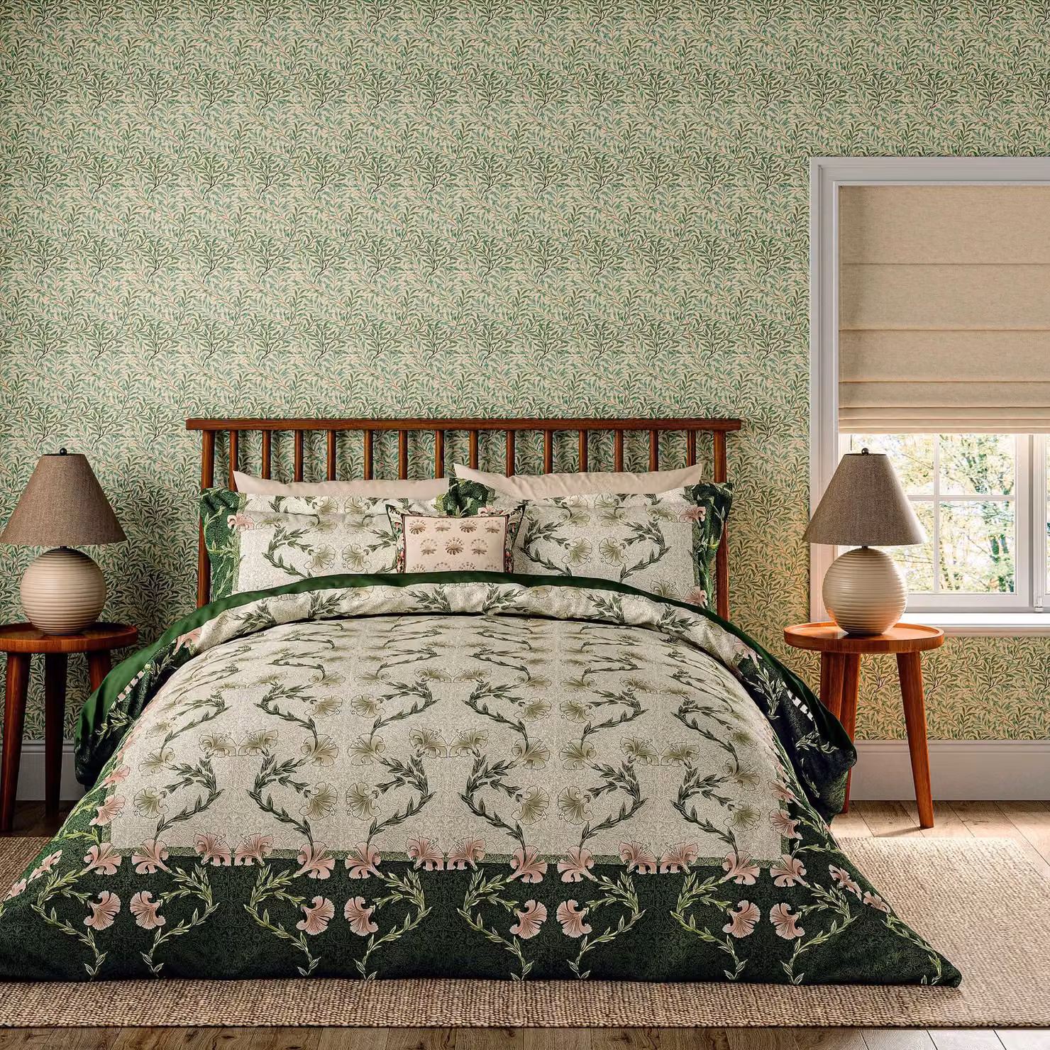 Morris & Co. Green Floral Cotton Percale Duvet Cover and Pillowcase Set, W: 180 cm, H: 200 cm – 2