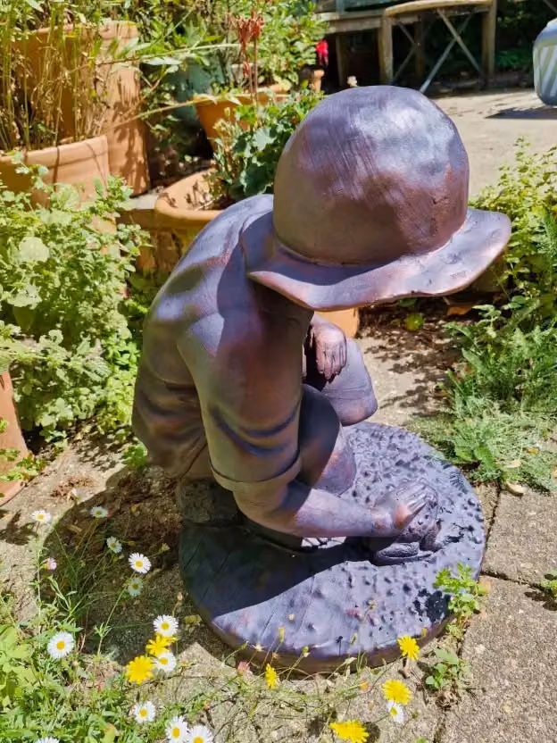 Inspirational Gifting Boy Playing with Frog Garden Ornament Sculpture in Bronze, Height: 46 cm – 3